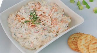 Pulled salmon in pepper-cream